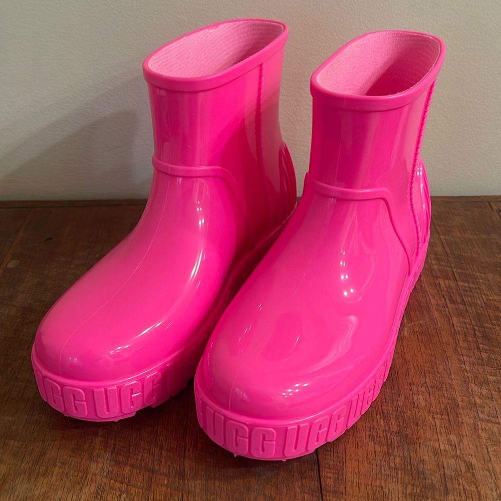 Ugg Drizlita Rainboot - Size 9 (never worn)